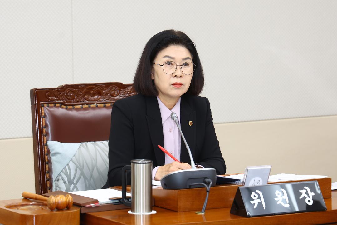 '제341회 제1차 농림수산위원회' 게시글의 사진(9) '2025-10-14 제341회 제1차 농림수산위원회 (9).jpg'