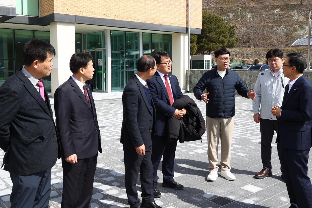 '제335회 교육위원회 학교현장 방문' 게시글의 사진(15) '2025-03-06 제335회 교육위원회 학교현장 방문 (16).jpg'