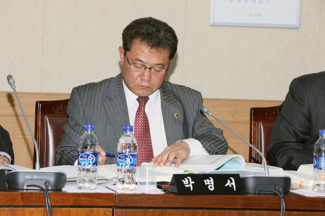 '2010 예산심사 (환경관광문화국)' 게시글의 사진(21) '2009-12-01 2010 예산심사 (환경관광문화국) (21).jpg'