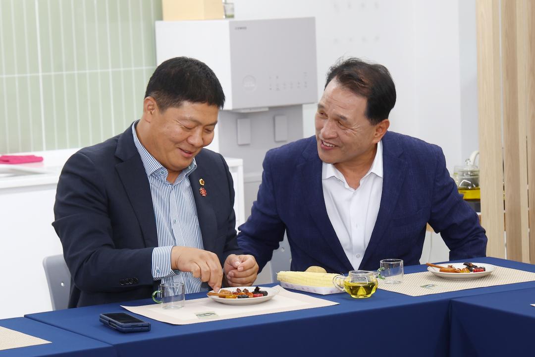 '대한민국시도의회운영위원장협의회 제11대 전반기 제9차 정기회' 게시글의 사진(17) '2025-08-21 대한민국시도의회운영위원장협의회 제11대 전반기 제9차 정기회 (17).jpg'