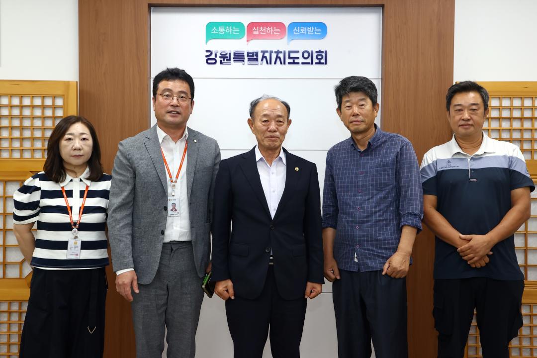 '강원특별자치도의회방문(백만불 복숭아 영농조합법인)' 게시글의 사진(7) '2026-07-30 강원특별자치도의회방문(백만불 복숭아 영농조합법인) (7).jpg'