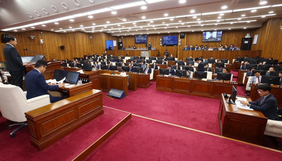 '제341회 제5차 본회의' 게시글의 사진(5) '2025-10-23 제341회 제5차 본회의 (5).jpg'