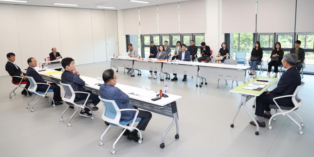 '제328회 교육위원회 현지시찰' 게시글의 사진(24) '2024-05-10 제328회 교육위원회 현지시찰(진로교육원) (24).jpg'