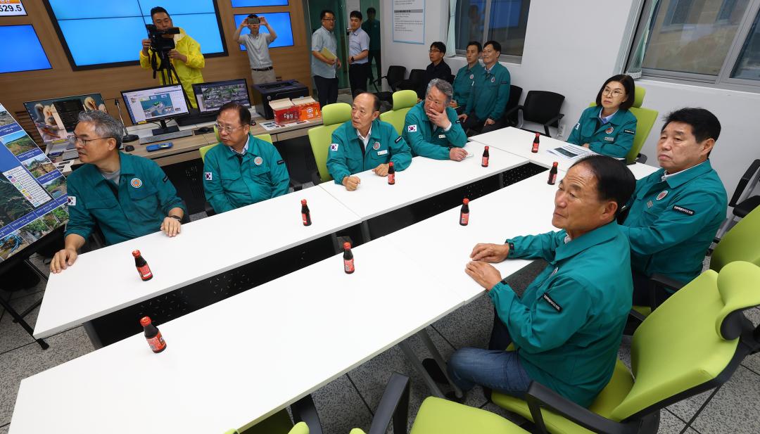 '제340회 농림수산위원회 현지시찰' 게시글의 사진(7) '2025-09-17 제340회 농림수산위원회 현지시찰 (7).jpg'