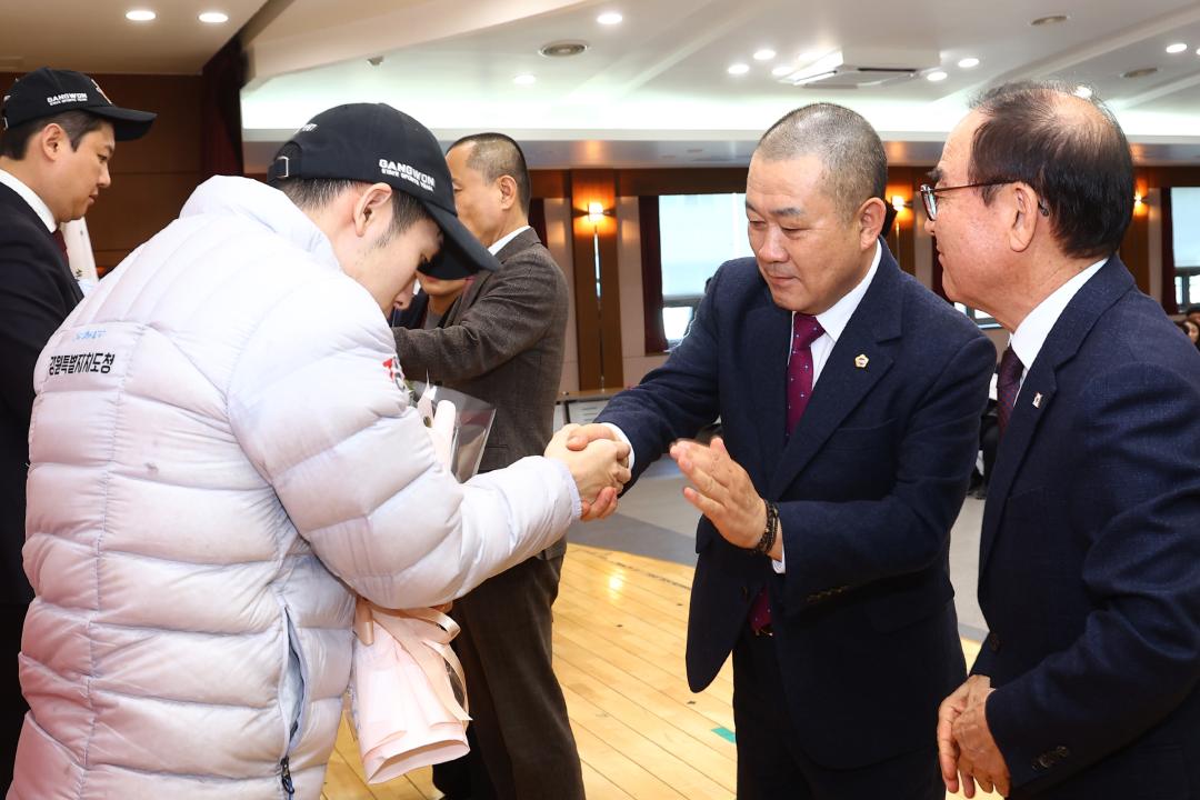 '강원특별자치도청 직장운동경기부 사격팀 창단식 및 신년 다짐회' 게시글의 사진(17) '2026-02-23 강원특별자치도청 직장운동경기부 사격팀 창단식 및 신년 다짐회 (17).jpg'