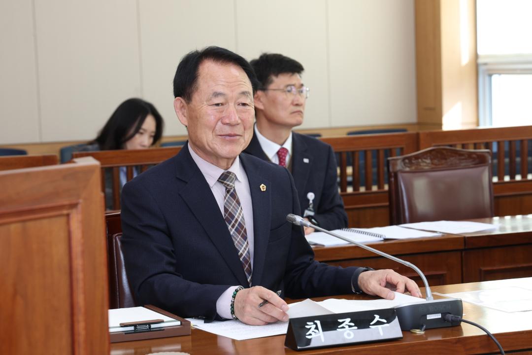 '제335회 제2차 농림수산위원회' 게시글의 사진(3) '2025-03-07 제335회 제2차 농림수산위원회 (3).jpg'