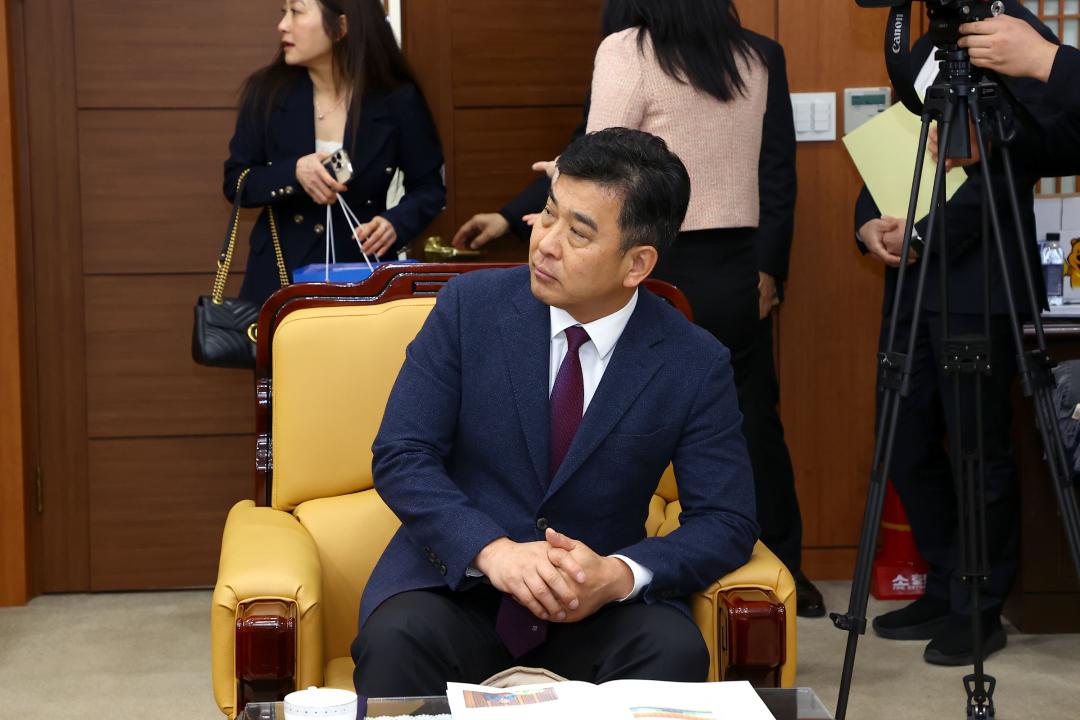 '베트남 디엔비엔성 대표단 강원특별자치도의회 내방' 게시글의 사진(20) '2025-12-30 베트남 디엔비엔성 대표단 강원특별자치도의회 내방 (21).jpg'