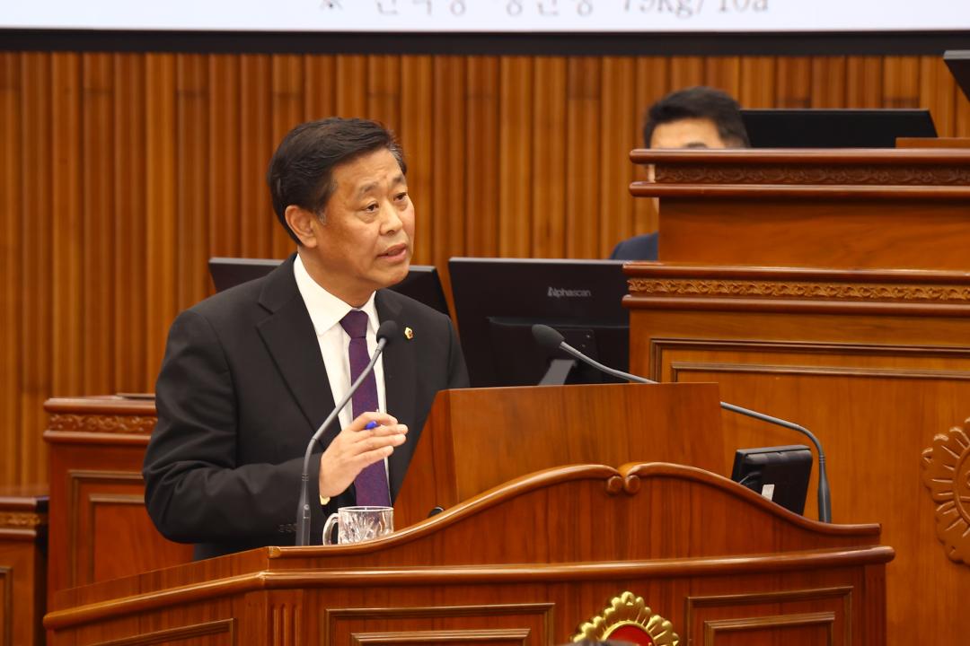 '제335회 제2차 본회의(제1차 도정 및 교육행정에 관한 질문)' 게시글의 사진(38) '2025-03-11 제335회 제2차 본회의(제1차 도정 및 교육행정에 관한 질문) (38) 지광천 의원.jpg'