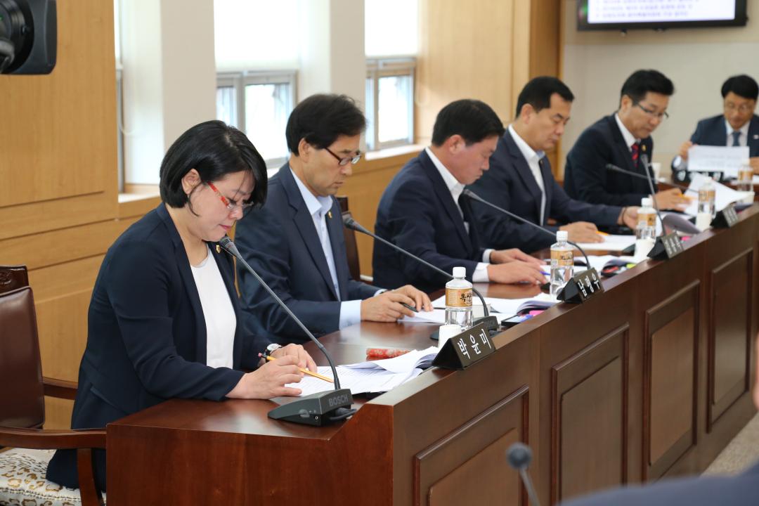 '제258회 제1차 의회운영위원회' 게시글의 사진(9) '2016-09-01 제258회 제1차 의회운영위원회 (9).JPG'