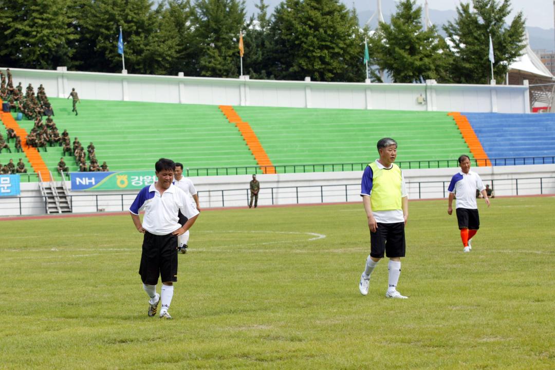 '제10회 강원도 민관군 친선축구대회' 게시글의 사진(26) '2008-09-05 제10회 강원도 민관군 친선축구대회 (26).jpg'