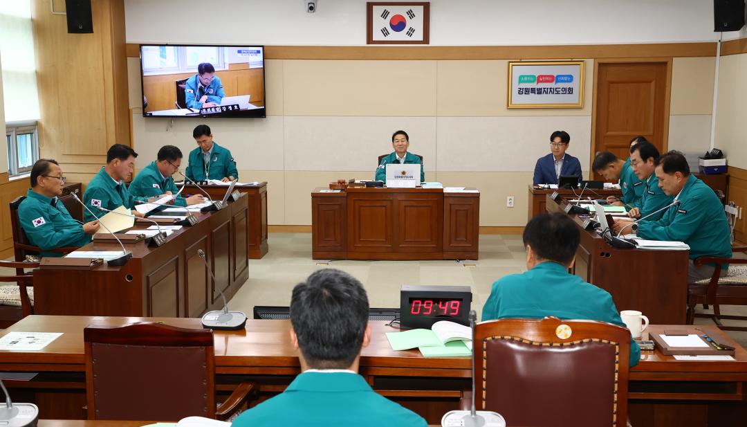 '제340회 제2차 경제산업위원회' 게시글의 사진(3) '2025-09-15 제340회 제2차 경제산업위원회 (3).jpg'