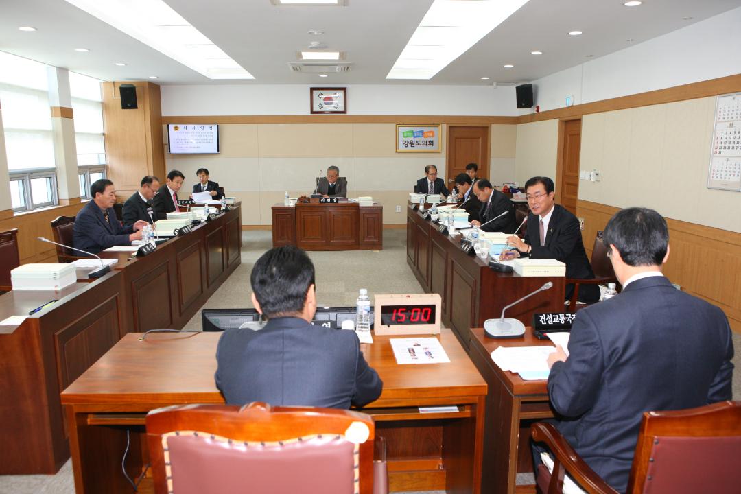'제251회 제5차 경제건설위원회' 게시글의 사진(2) '2015-11-30 제251회 제5차 경제건설위원회 (2).JPG'