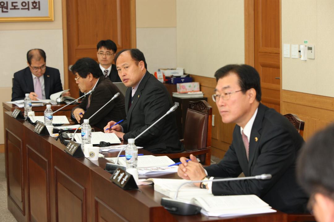 '제252회 제5차 경제건설위원회' 게시글의 사진(9) '2016-02-03 제252회 제5차 경제건설위원회 (9).JPG'