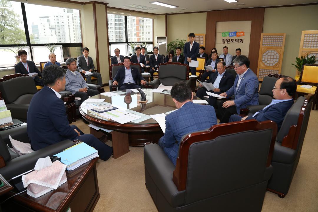 '제264회 의정대표협의회' 게시글의 사진(5) '2017-05-16 제264회 의정대표협의회 (5).JPG'