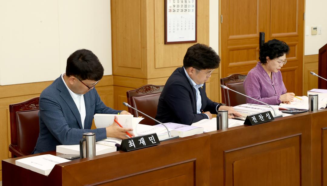 '제337회 제2차 교육위원회' 게시글의 사진(12) '2025-05-12 제337회 제2차 교육위원회 (12).jpg'