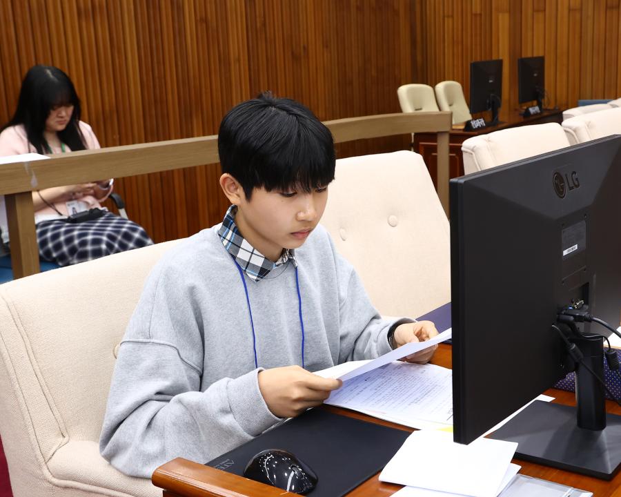 '2026 강원 청소년도의회' 게시글의 사진(25) '2026-04-10 2026 강원 청소년도의회 (24).jpg'