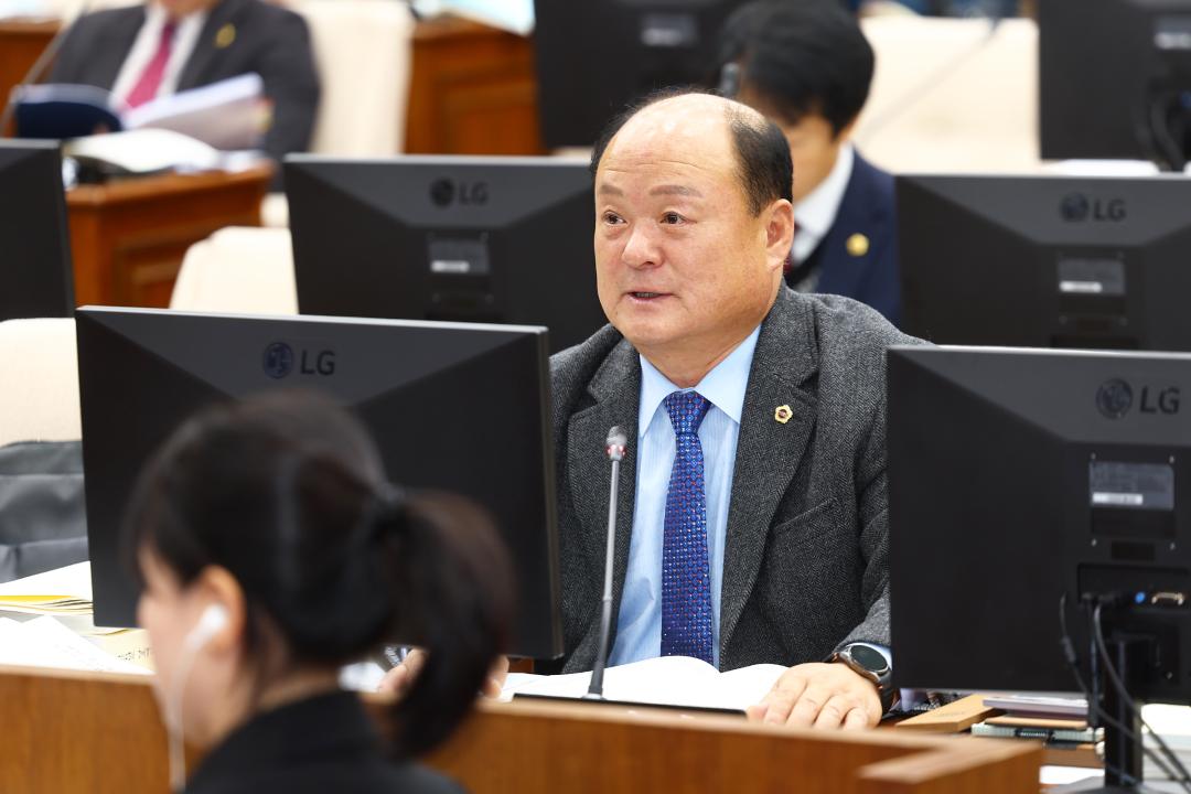 '제342회 제2차 예산결산특별위원회' 게시글의 사진(11) '2025-12-02 제342회 제2차 예산결산특별위원회 (11).jpg'