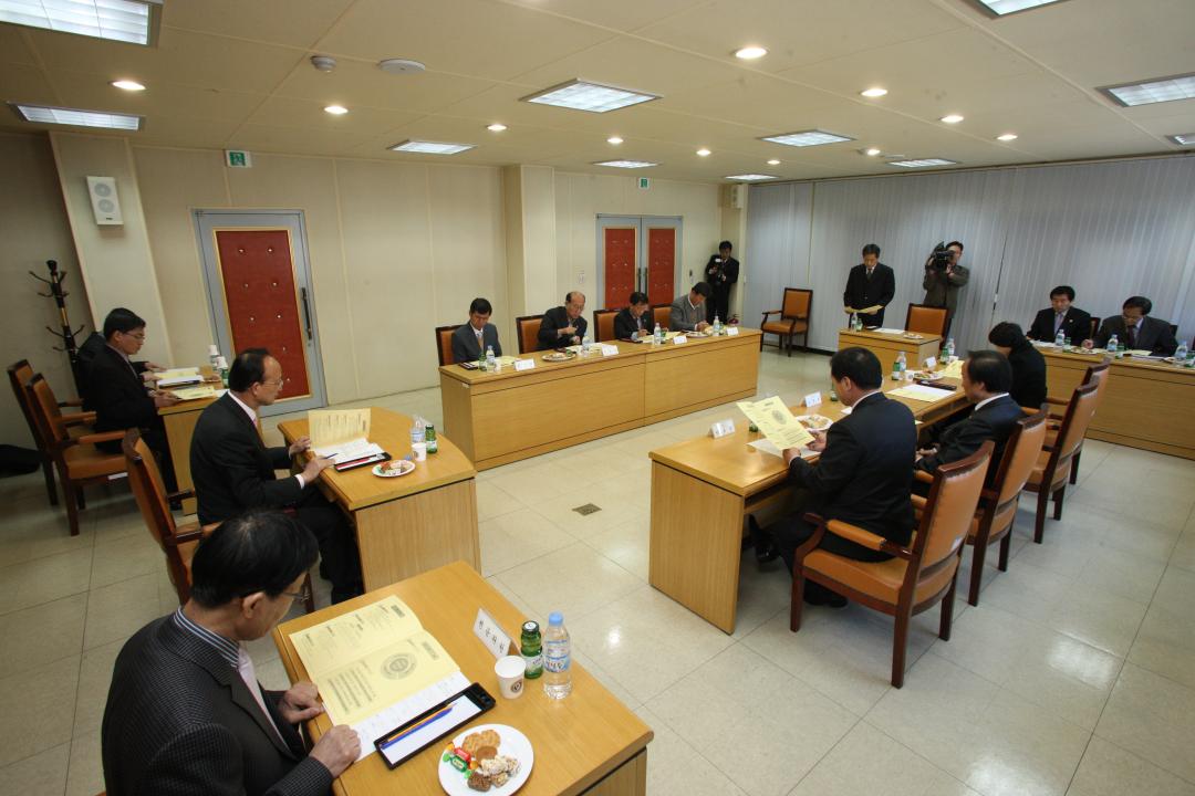 '208회 농림수산위원회 현지시찰' 게시글의 사진(23) '2011-03-16 208회 농림수산위원회 현지시찰 (23).jpg'