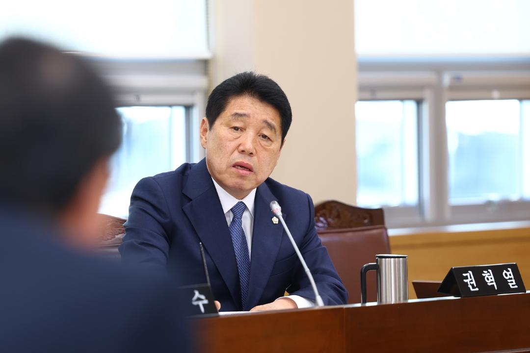 '제342회 제1차 농림수산위원회(2025년도 행정사무감사(보건환경연구원))' 게시글의 사진(18) '2025-11-05 제342회 제1차 농림수산위원회(2025년도 행정사무감사(보건환경연구원)) (18).jpg'