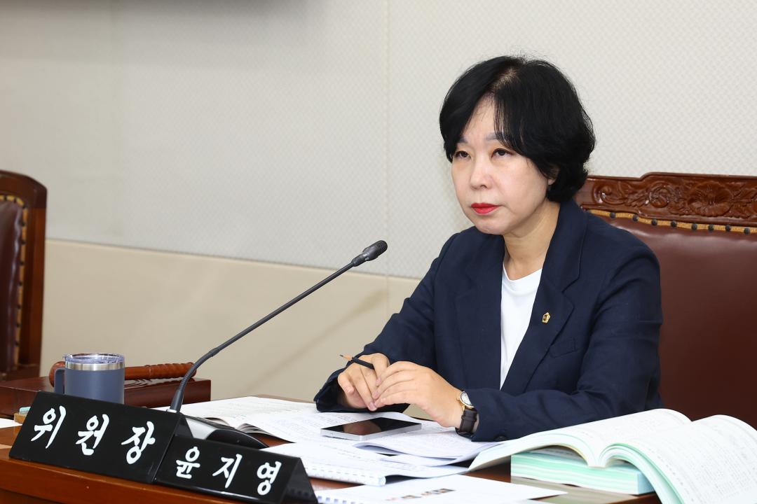 '제347회 제4차 행정문화위원회' 게시글의 사진(13) '2026-07-15 제347회 제4차 행정문화위원회 (13).jpg'