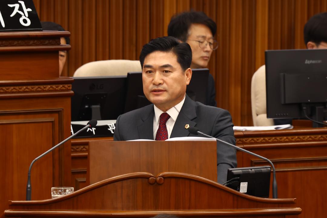 '제335회 제4차 본회의(제1차 도정 및 교육행정에 관한 질문)' 게시글의 사진(57) '2025-03-13 제335회 제4차 본회의(제1차 도정 및 교육행정에 관한 질문) (57) 김정수의원.jpg'