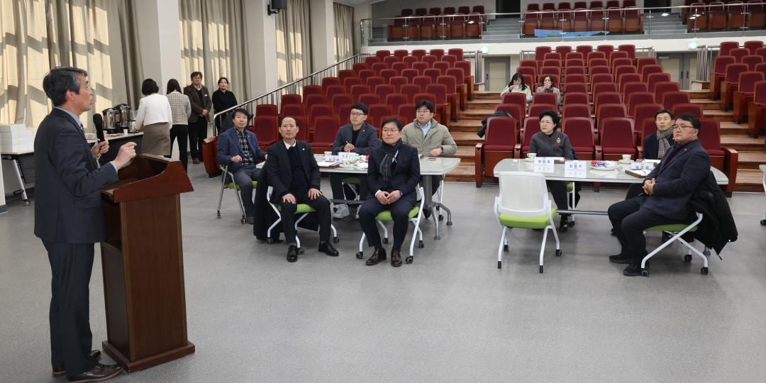 '제334회 교육위원회 현지시찰' 게시글의 사진(9) '2025-02-06 제334회 교육위원회 현지시찰(강원특별자치도교육청 학생교육원) (9).jpg'