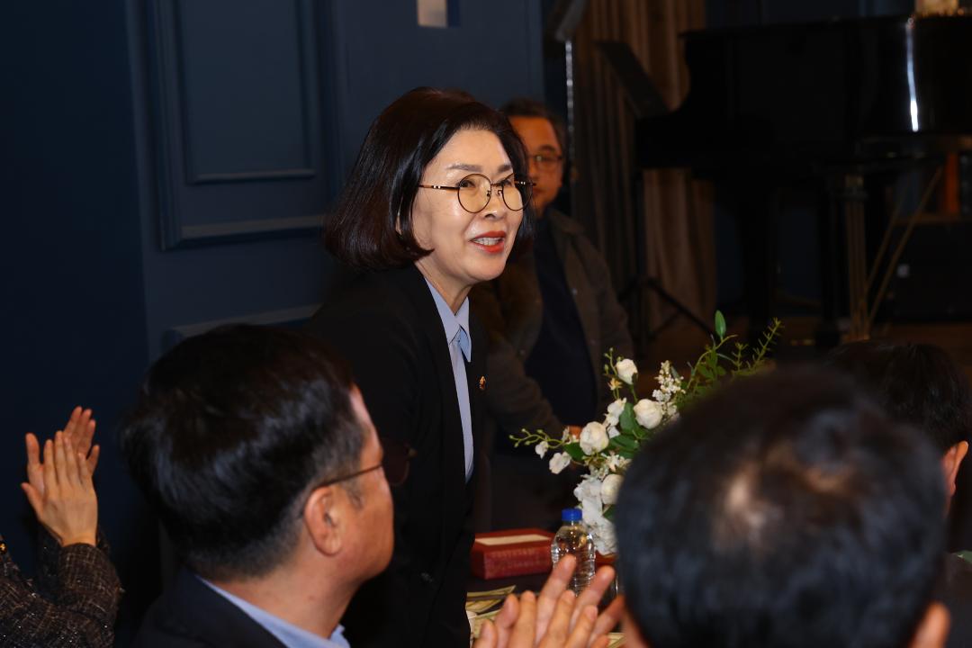 '강원특별자치도여성단체협의회 회장이취임식' 게시글의 사진(16) '2026-02-23 강원특별자치도여성단체협의회 회장이취임식 (16).jpg'