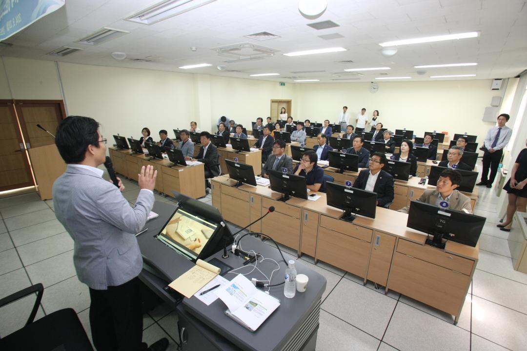 '도의원 정보화교육' 게시글의 사진(5) '2014-09-22 도의원 정보화교육 (5).jpg'