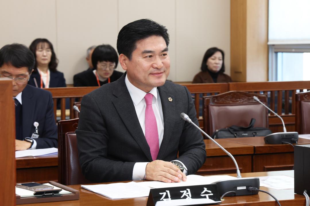 '제334회 제1차 농림수산위원회' 게시글의 사진(19) '2025-02-05 제334회 제1차 농림수산위원회 (19).jpg'