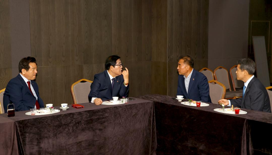 '대한민국 시도의회운영위원장협의회 제10대 후반기 제8차 정기회' 게시글의 사진(30) '2024-05-16 대한민국 시도의회운영위원장협의회 제10대 후반기 제8차 정기회 (30).jpg'