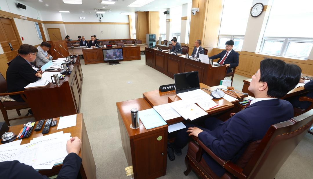 '제345회 제1차 기획행정위원회' 게시글의 사진(15) '2026-04-27 제345회 제1차 기획행정위원회 (15).jpg'