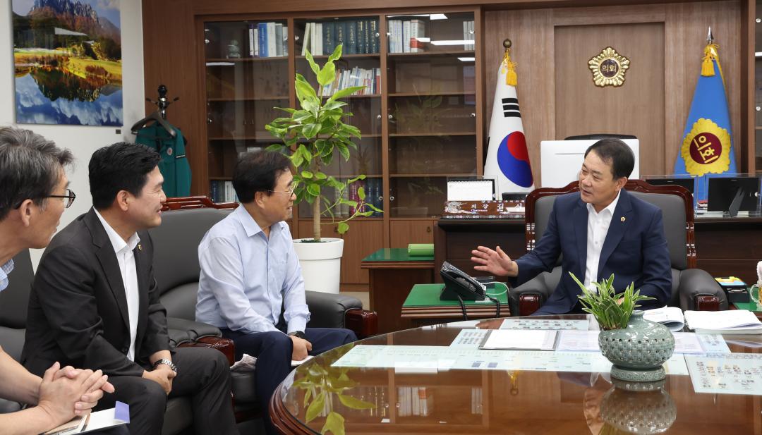 '강원특별자치도의회방문(철원 군수)' 게시글의 사진(4) '2024-09-04 철원군수 방문 (4).jpg'