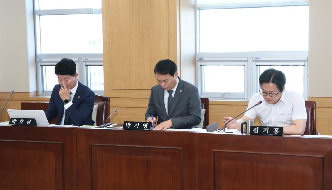 '제336회 제3차 사회문화위원회' 게시글의 사진(4) '2025-04-11 제336회 제3차 사회문화위원회 (3).jpg'