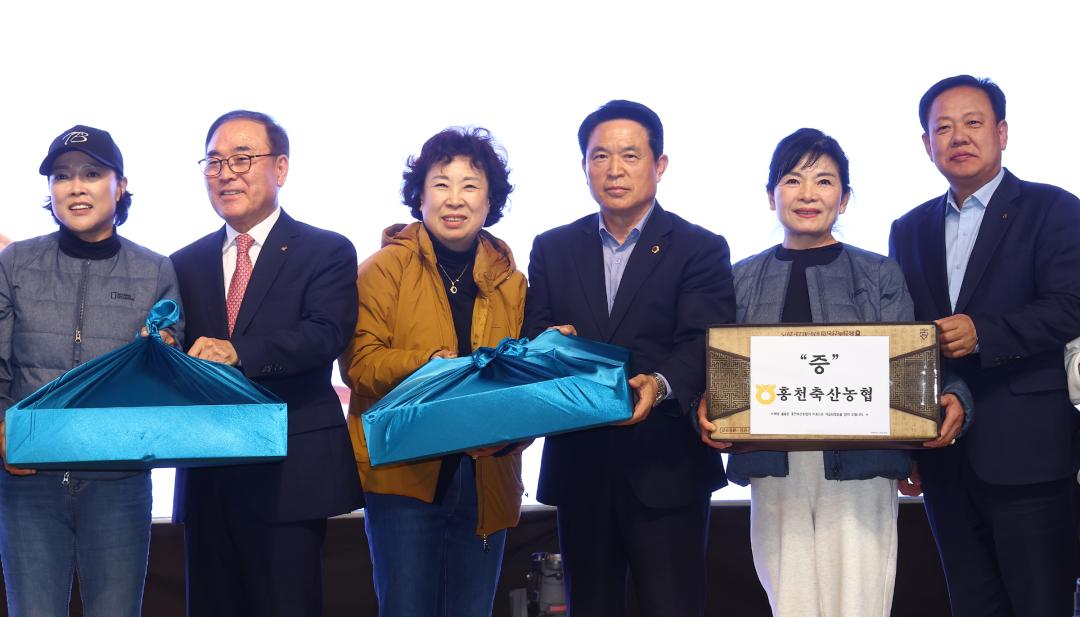 '제4회 강원특별자치도 여성생활체육대회 개회식' 게시글의 사진(38) '2025-11-01 제4회 강원특별자치도 여성생활체육대회 개회식 (40).jpg'