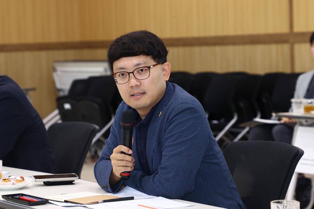 '강원특별자치도의회 교육위원회 의정연찬회' 게시글의 사진(19) '2025-07-18 강원특별자치도의회 교육위원회 의정연찬회 (19).jpg'
