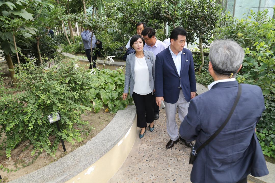 '제284회 농림수산위원회 현지시찰' 게시글의 사진(6) '2019-09-09 제284회 농림수산위원회 현지시찰 (6).JPG'