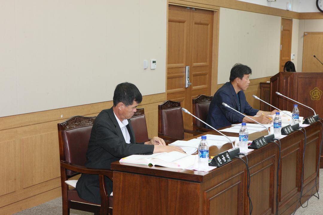 '212회 제3차 농림수산위원회' 게시글의 사진(5) '2011-07-07 212회 제3차 농림수산위원회 (5).jpg'