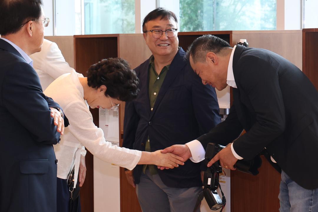 '국제라이온스협회 354-E지구 제42대 제43대 총재 이취임식' 게시글의 사진(6) '2024-07-26 국제라이온스협회 354-E지구 제42대 제43대 총재 이취임식 (5).jpg'