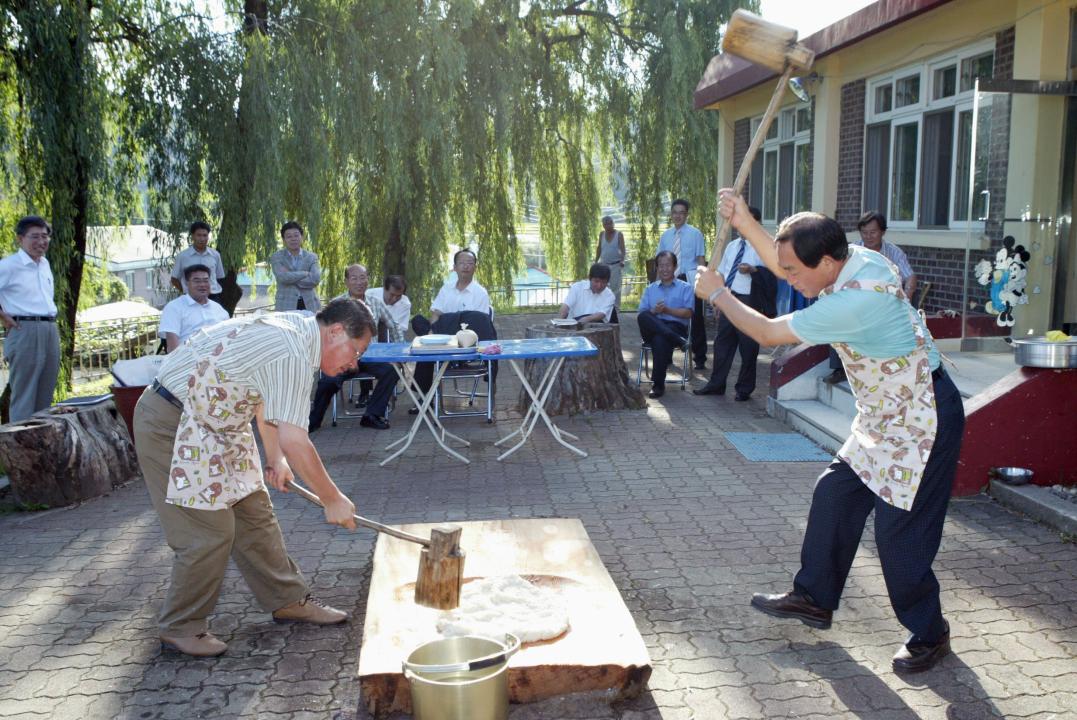 '사방댐 시설 및 친환경 농업경영 현지시찰' 게시글의 사진(30) '2006-09-07 사방댐 시설 및 친환경 농업경영 현지시찰 (30).JPG'