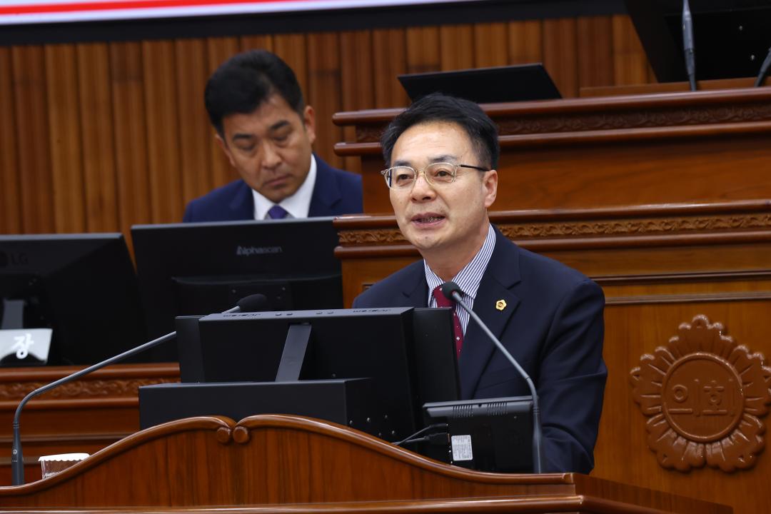 '제337회 제2차 본회의' 게시글의 사진(61) '2025-05-21 제337회 제2차 본회의 (61) 5분자유발언 강정호의원.jpg'