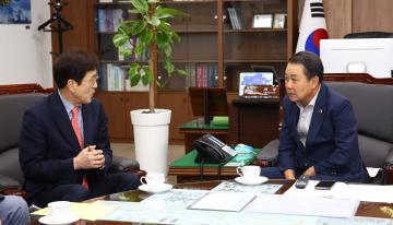 신임 경제부지사 간담