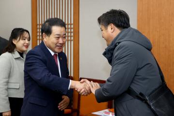 베트남 디엔비엔성 대표단 강원특별자치도의회 내방