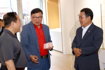 2025 강원갤러리 기획초대전 개막식