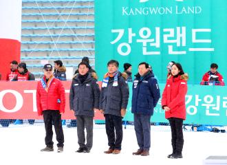 2016~17 시즌 테스트이벤트 국제스키연맹(FIS) 스노보드 빅에어 월드컵대회 경기 시상식