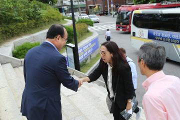 필리핀 딸락시 우호교류방문단 도의회 방문