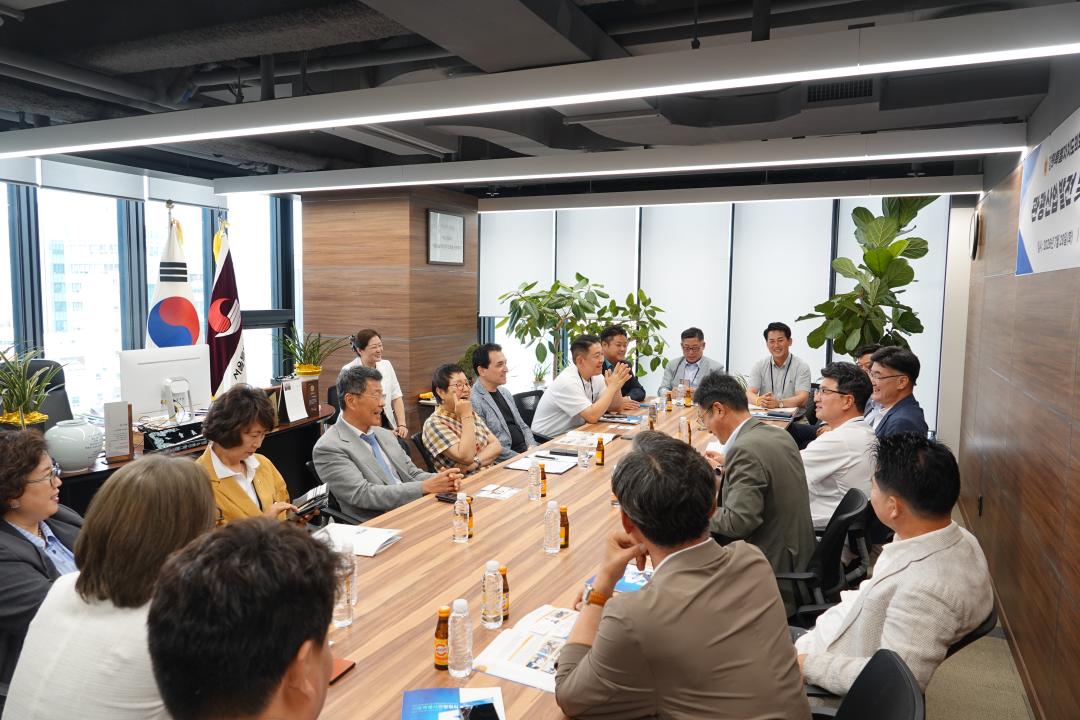 '강원특별자치도의회-서울특별시관광협회, 관광산업 발전 위한 상호 협력 간담회 개최' 게시글의 사진(4) '간담회사진3.jpeg'