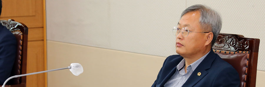 강원도 농림수산위원회 위원장 김정중 사진